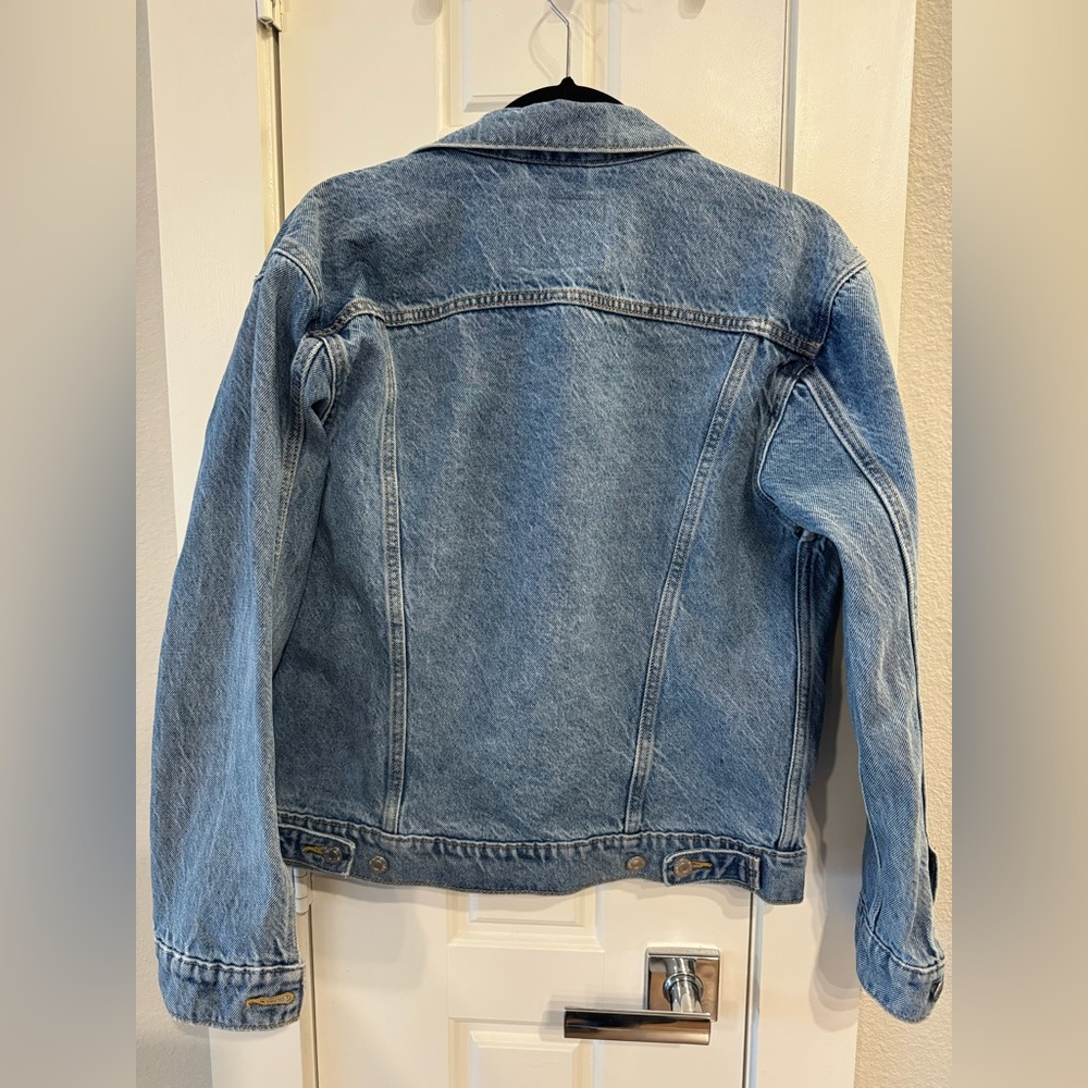 Levi’s Jean Jacket - Picture 2 of 4